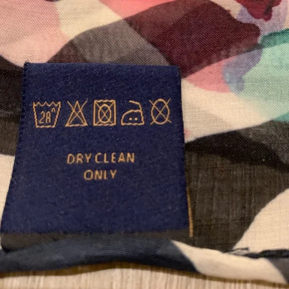 Scarf - Picture 7 of 8